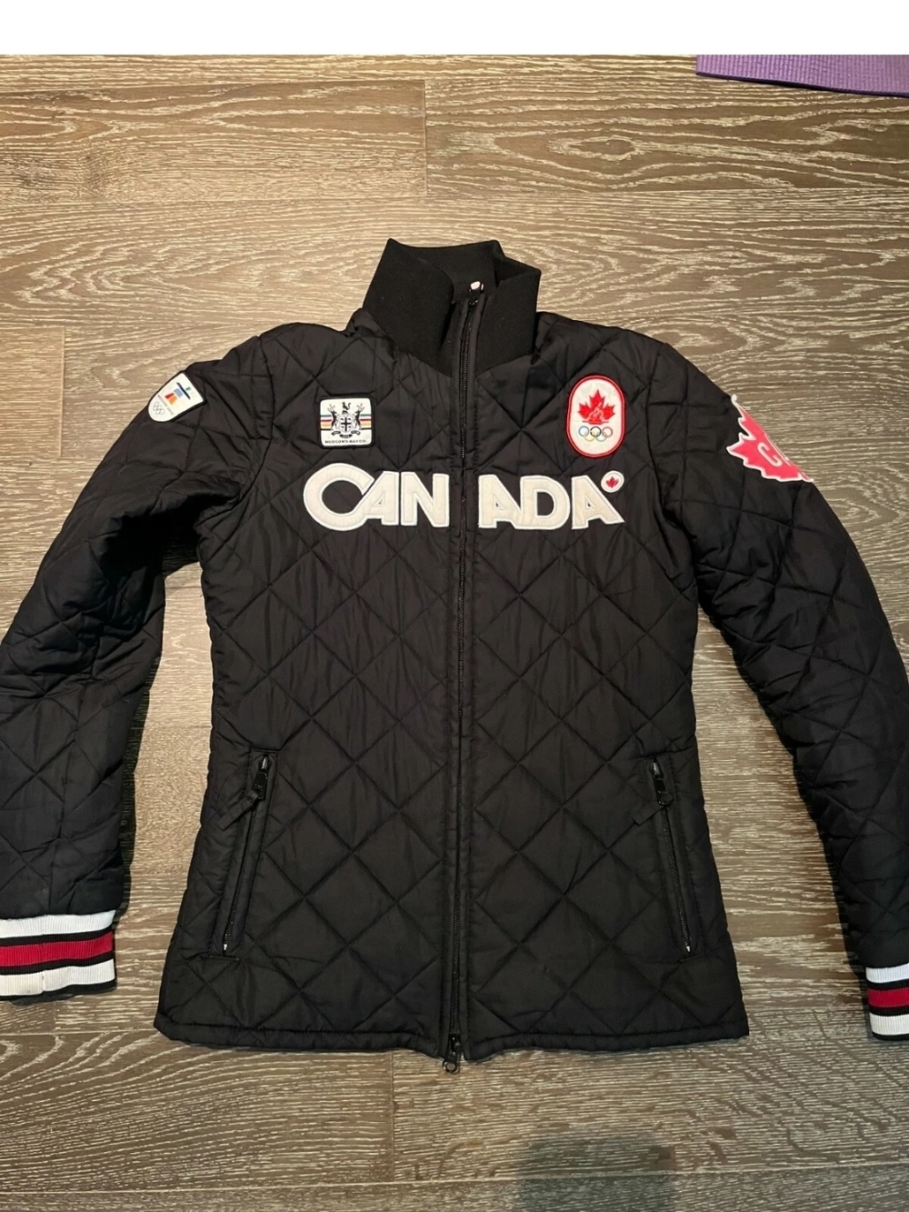 Official HBC (Hudson's Bay CO. 2010 Team Canada Olympic Podium Jacket Mens L NEW